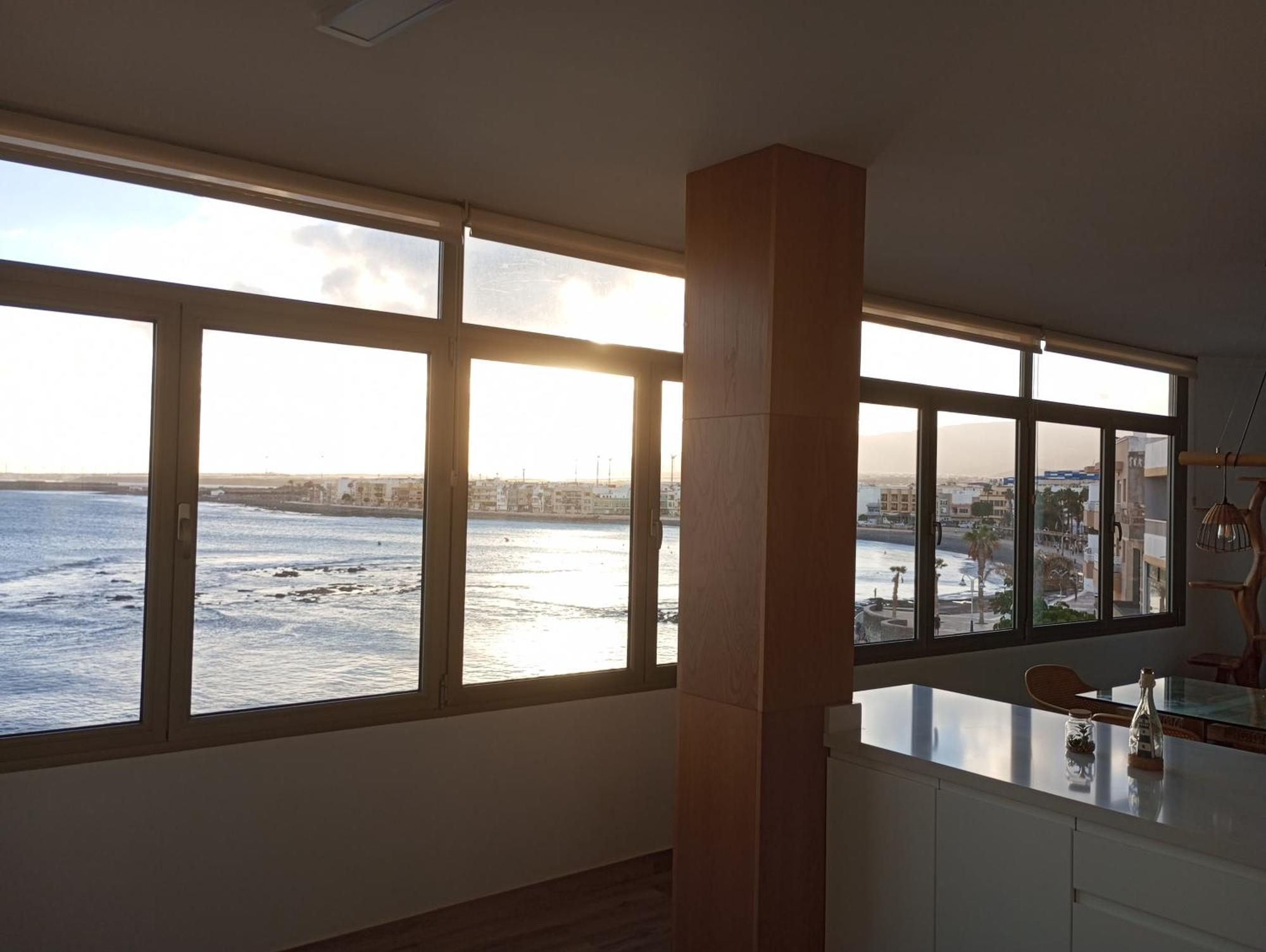Sea View On Arinaga Beach Apartment Exterior photo